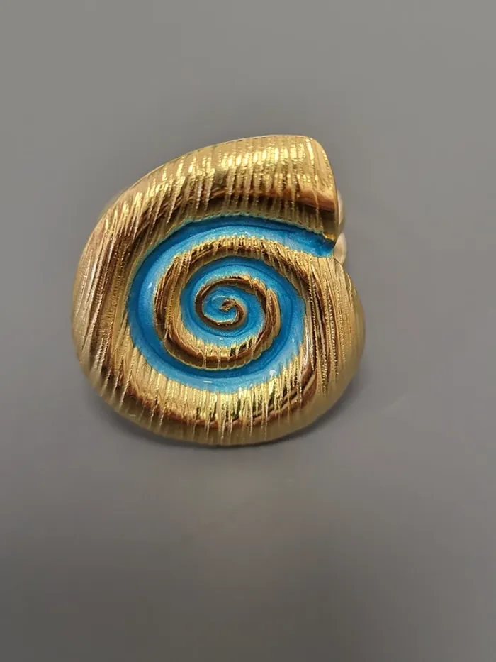 Lot de 2 bagues ajustables en acier inoxydable coloré avec escargot de mer et coquillage - photo numéro 2