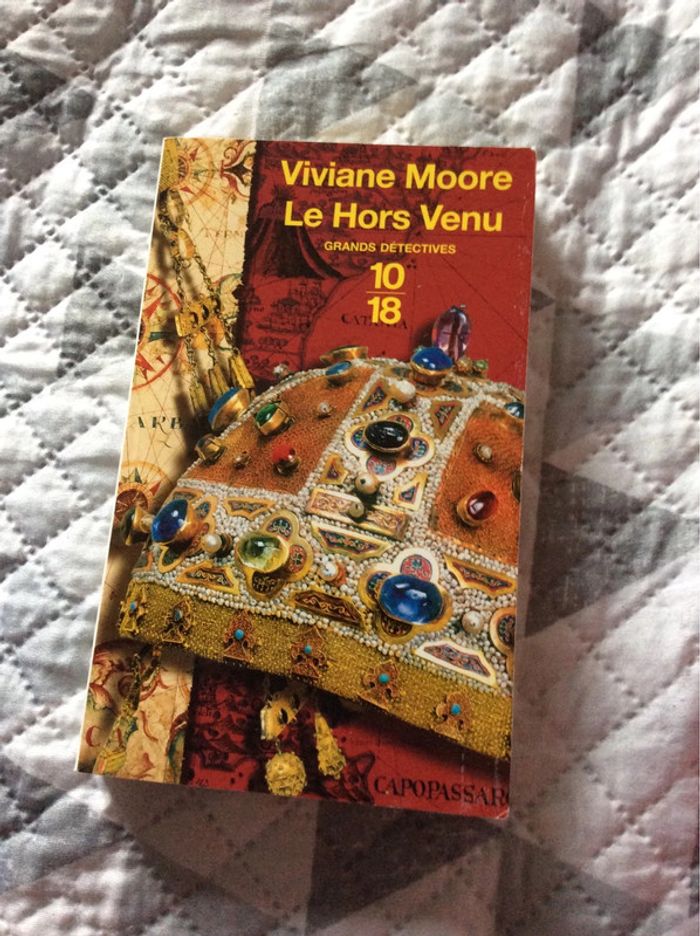 #le hors venu Viviane Moore