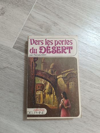 Livre Collection Delphine