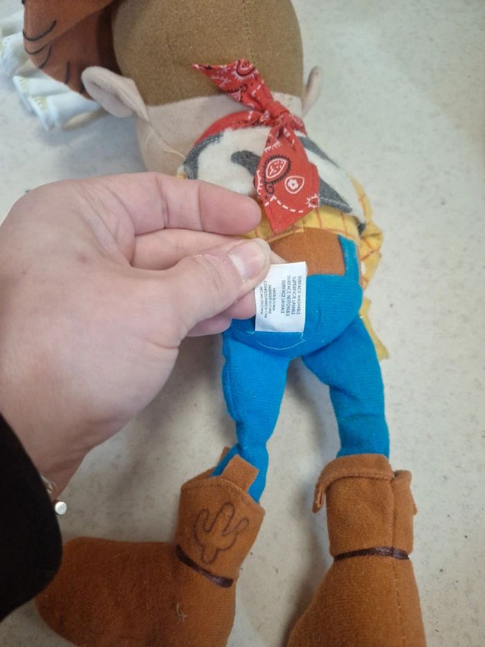 Peluche Woody de Toy story Walt Disney - photo numéro 4