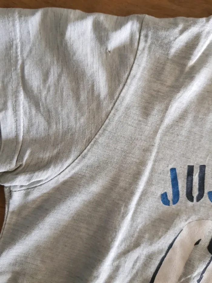 Tee-shirt 8 ans - photo numéro 2