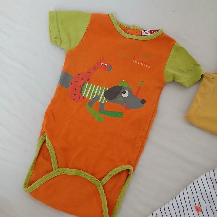 Lot bodies été 6m - photo numéro 4