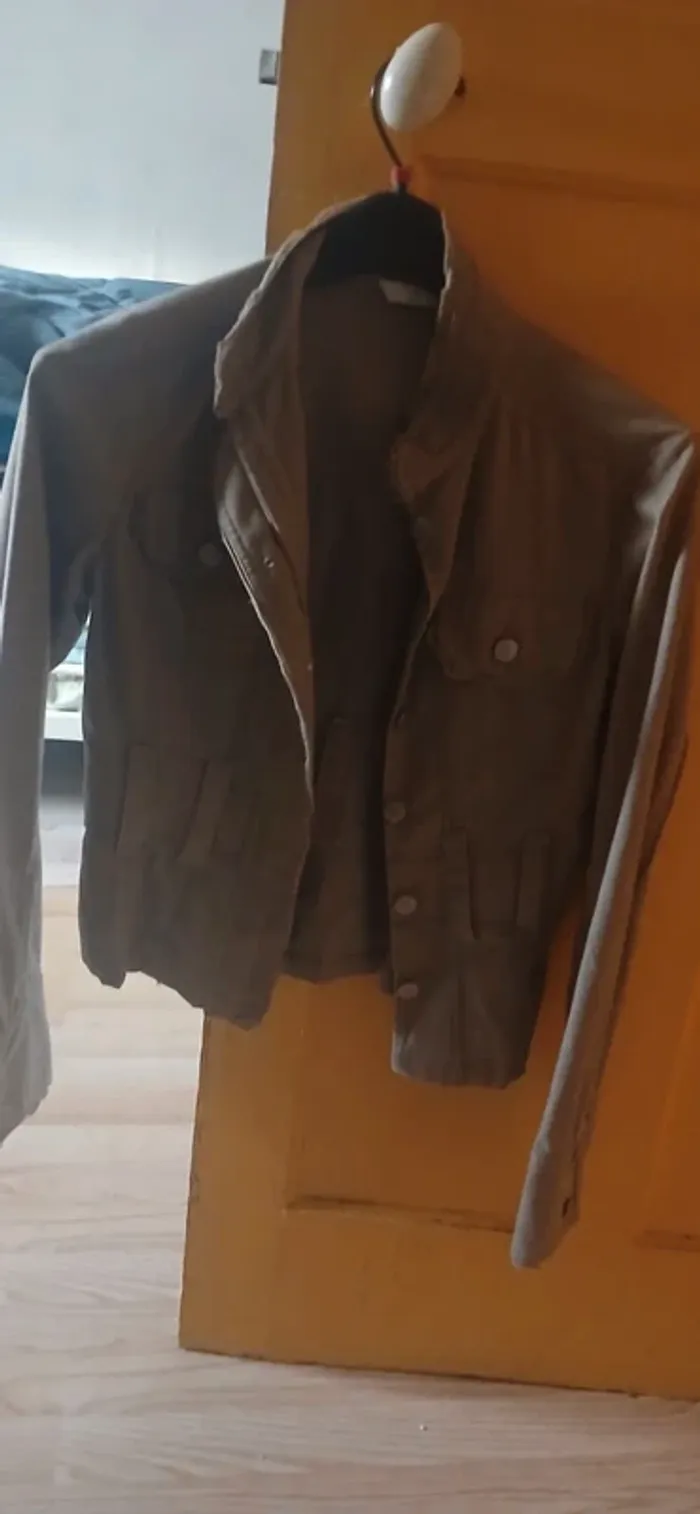 Veste beige - photo numéro 2