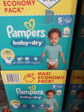 2 paquet des couches  pampers
