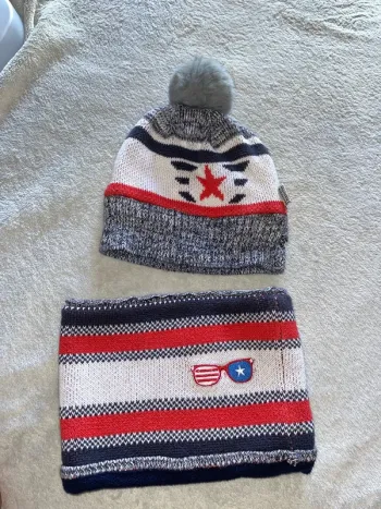 Bonnet et cache cou