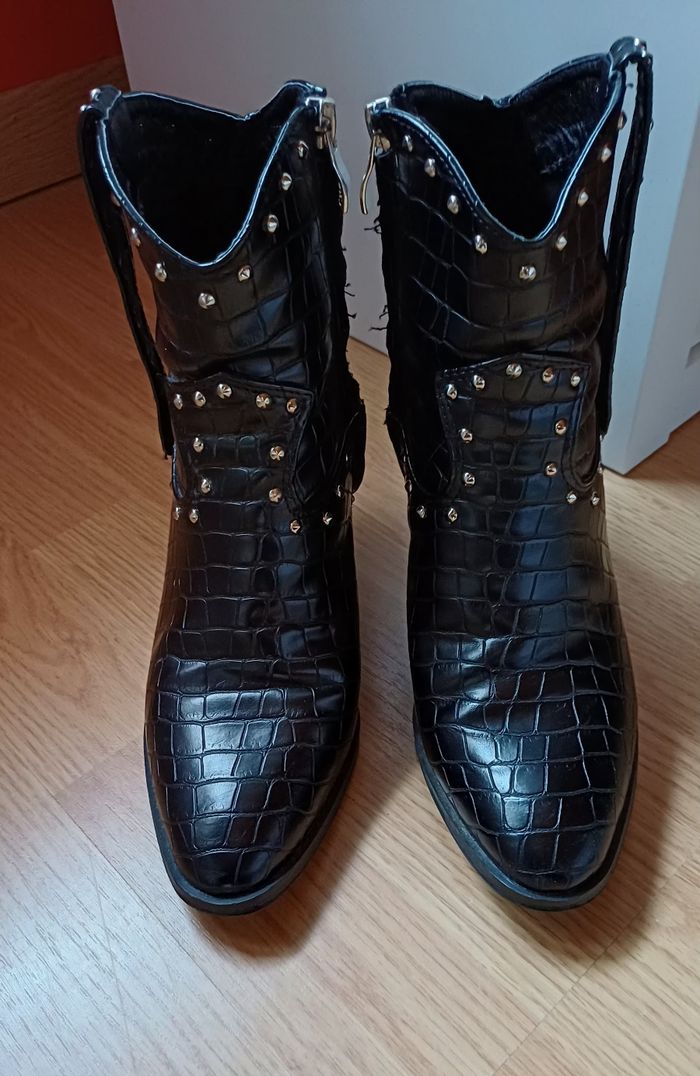 Bottines noires - photo numéro 2