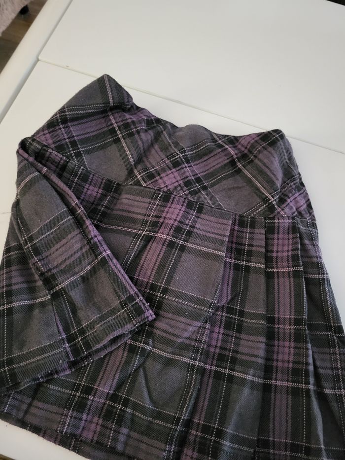 Jupe style écossais Lisa rose 6 ans très bon état