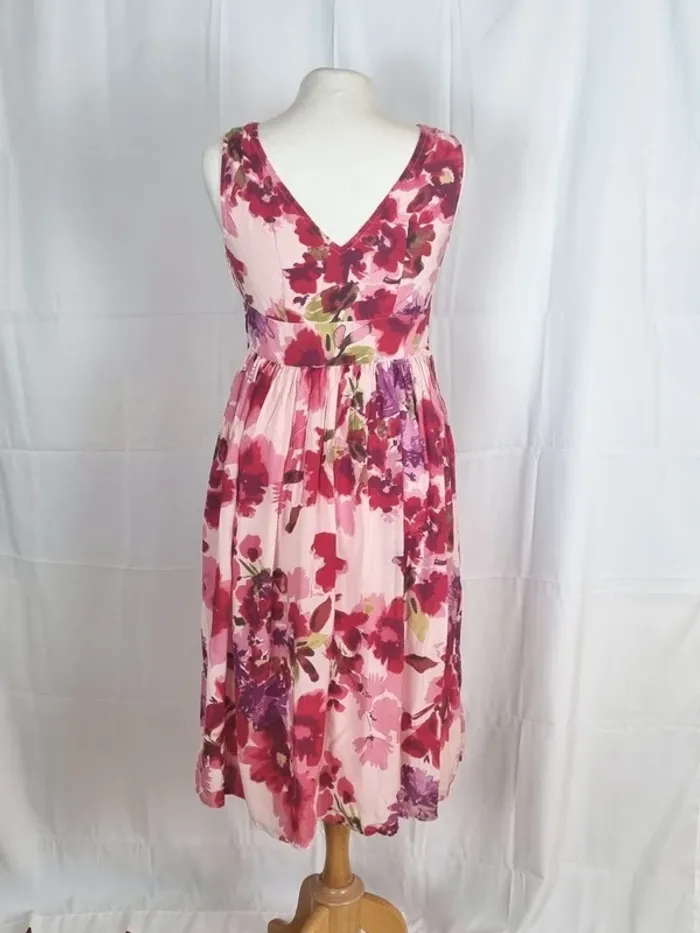 Belle robe fleurie sans manche H&M doublée S/36 - photo numéro 4