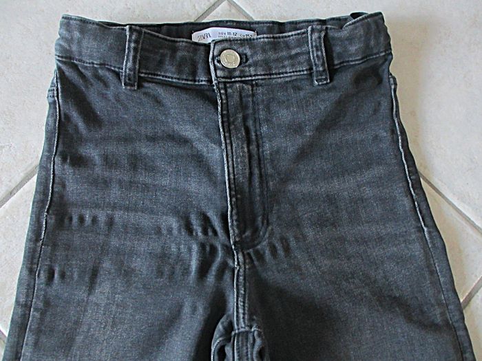 Jean noir fille Zara – 11 ans - photo numéro 2