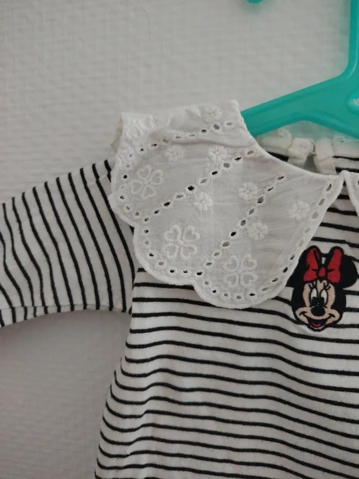 T-shirt Minnie Disney taille 3 mois - photo numéro 3