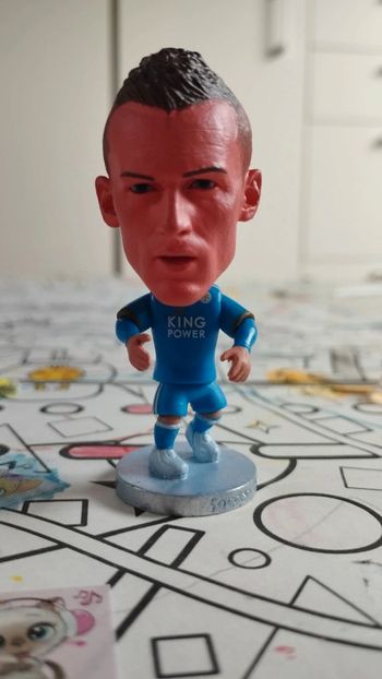 Petite figurine foot neuve Jamie Vardy Leicester FC