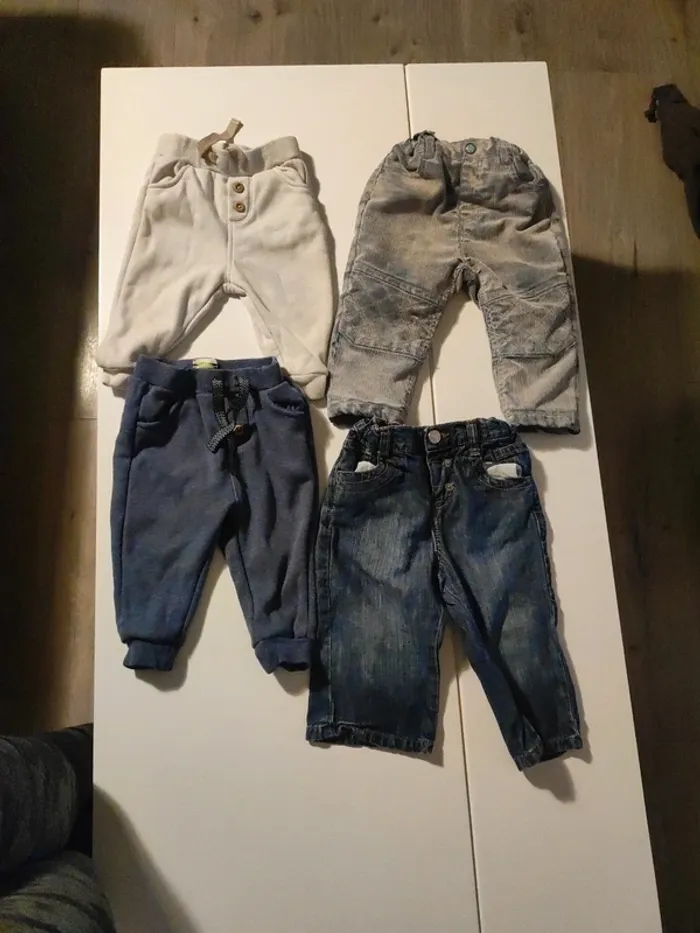 Lot pantalon jean jogging 12 mois