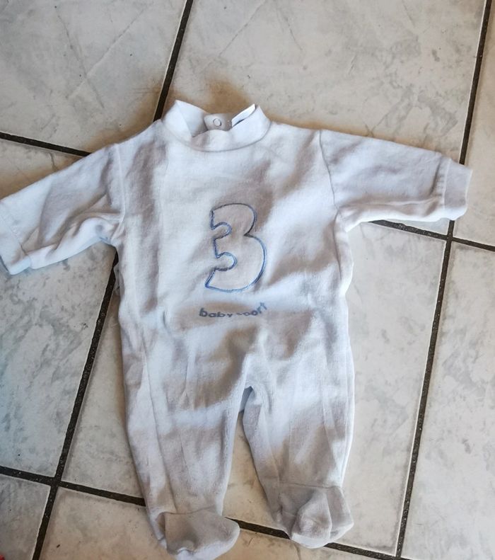 6 pyjamas taille naissance - photo numéro 6