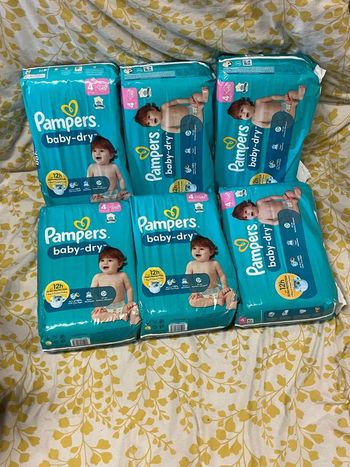 Six pack de couches Pampers taille 4