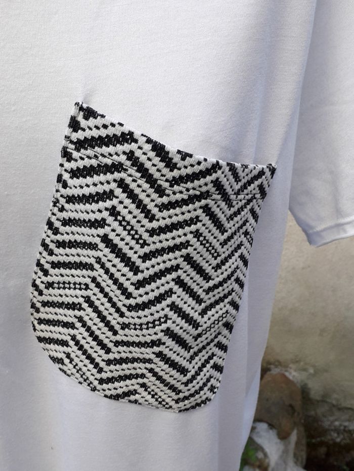 Tee-shirt, large poche tissée plaquée sur la poitrine - photo numéro 2