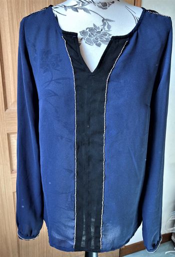 Blouse fluide marine et noire liséré perlé taille 36-38