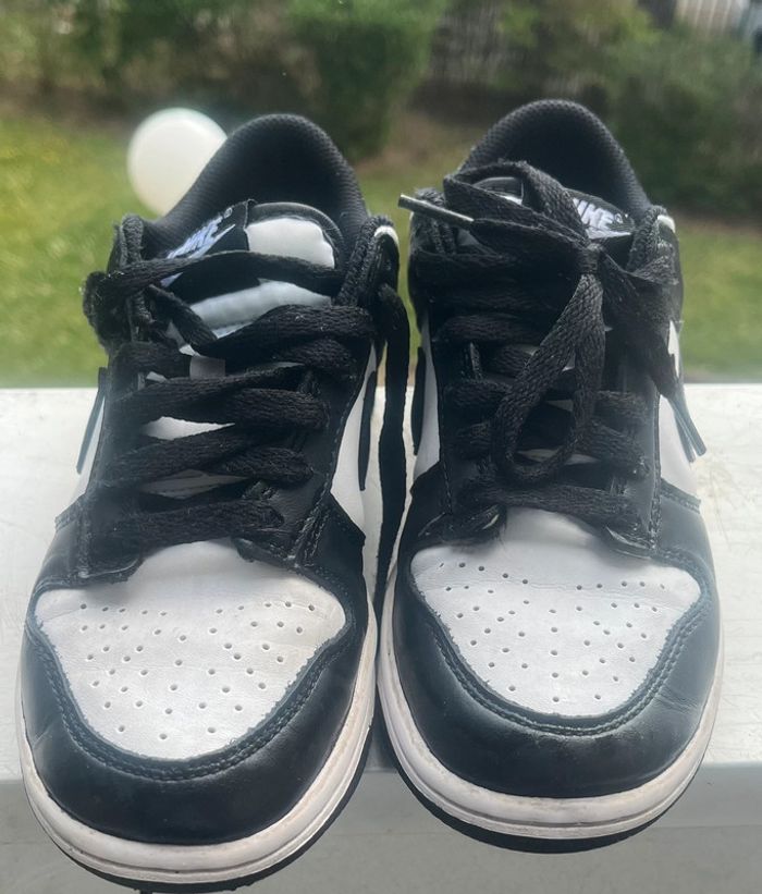 Basket Nike dunk taille 35.5 - photo numéro 5