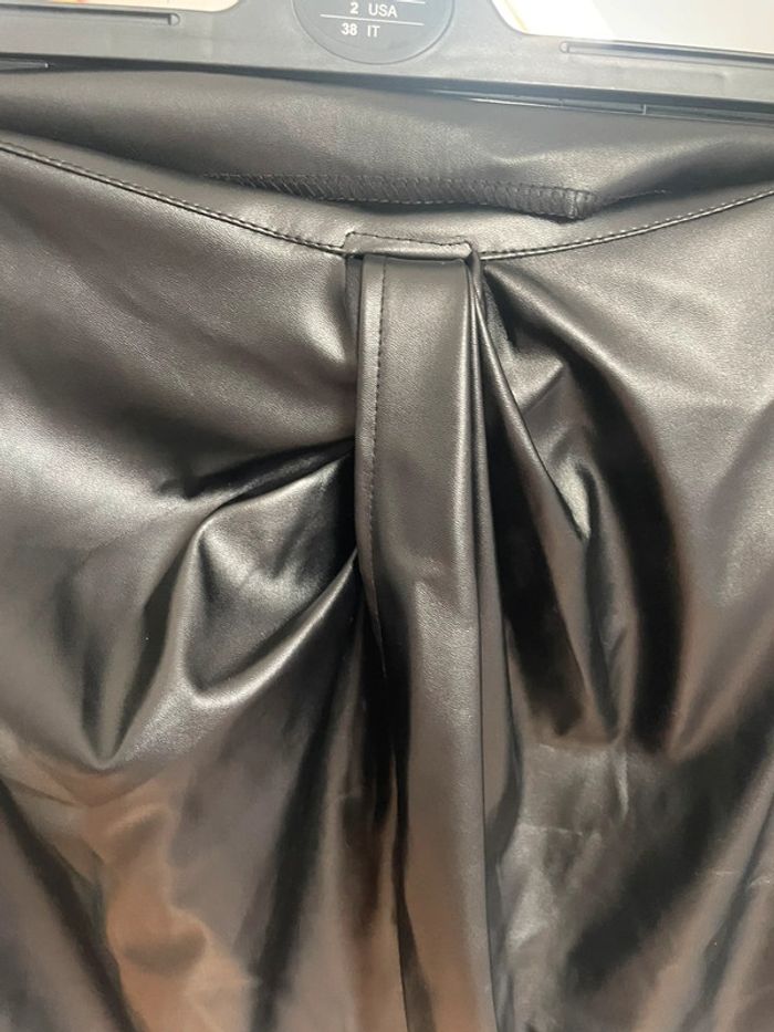 Jupe en cuir - photo numéro 2