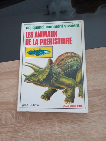 Livre les animaux de la préhistoire