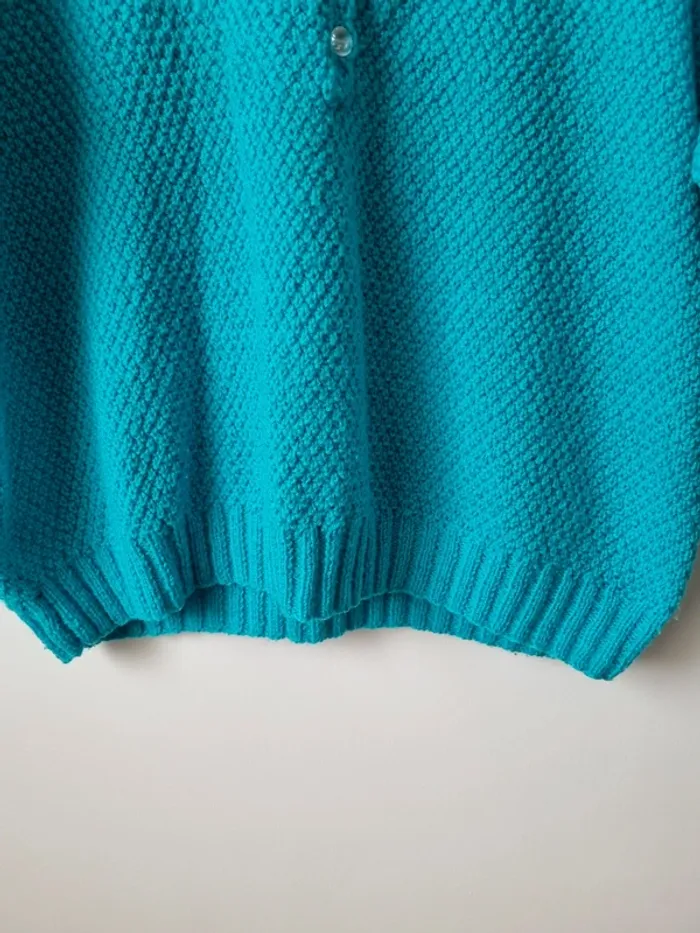 Pull turquoise tricoté vintage - photo numéro 17