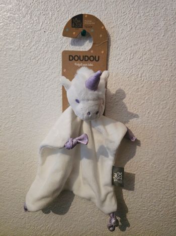 Doudou licorne