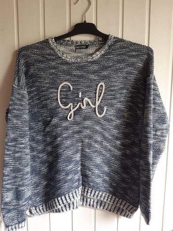 Pull "Girl" 14 ans