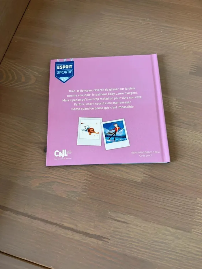 Livre Neuf "Le Gala de Patinage" de Virginie Grimaldi et Margaux Ziesner - Hachette Jeunesse - photo numéro 3