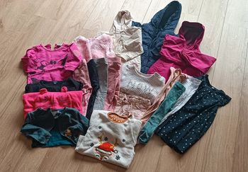 Lot de vêtements fille 18 mois