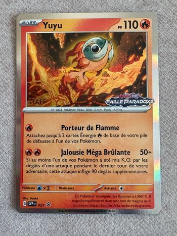 Carte Pokemon STAFF Yuyu 057 Faille paradoxe  EV04 Holo 