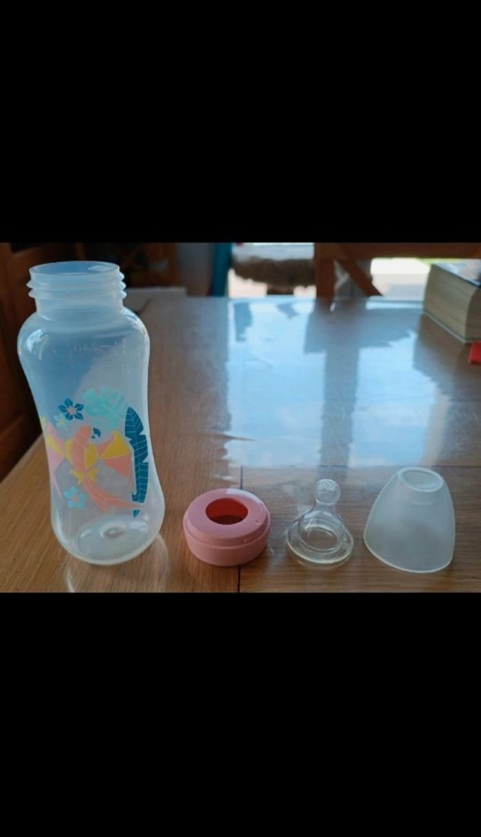 Biberon en plastique T1/2/3 - photo numéro 7