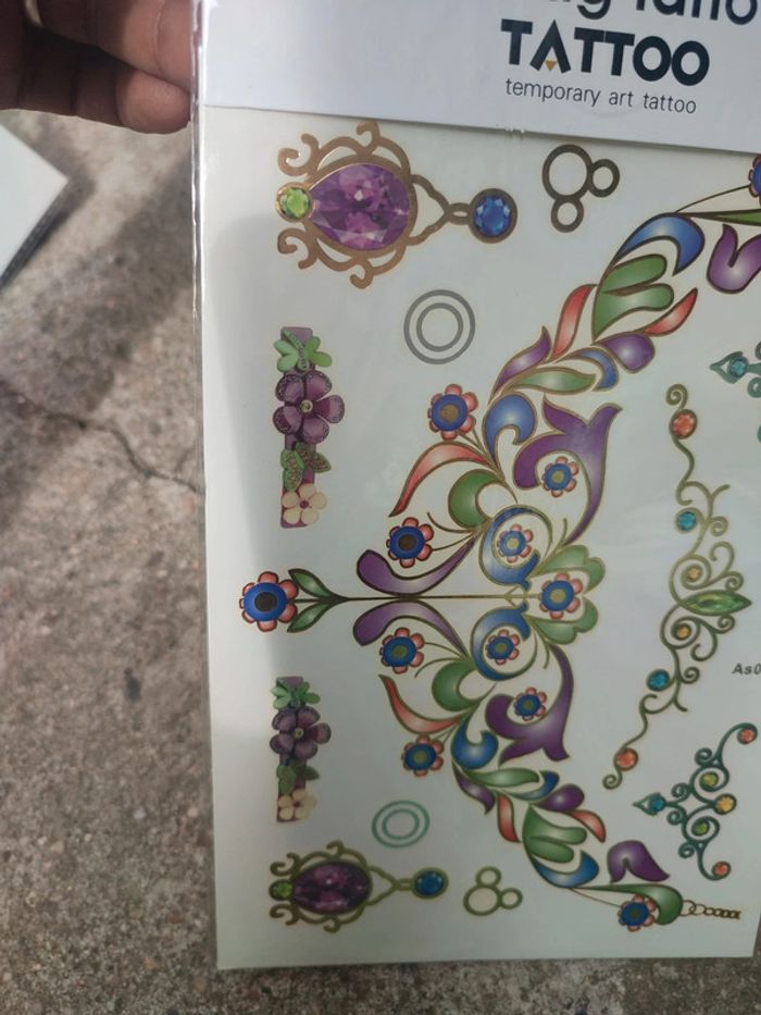 Tatouage plaquette temporaire - photo numéro 2