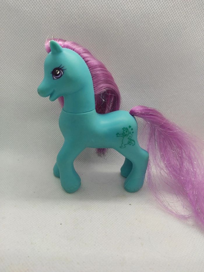 My Little Pony mein kleines G2 Magic butterfly magician Hasbro #geektradeponeyg2 - photo numéro 2