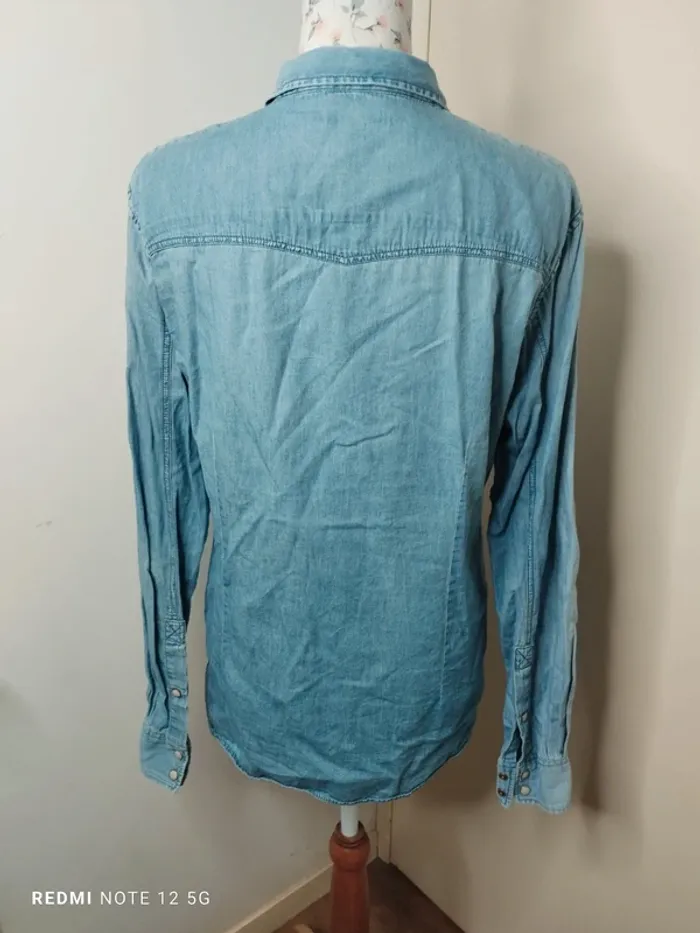 Chemise en jean taille M - photo numéro 4