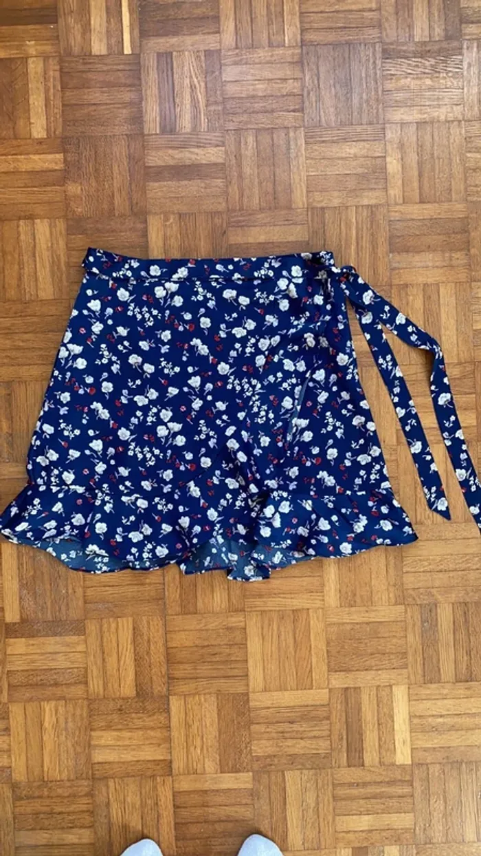 Jupe à fleurs bleue Collection IRL