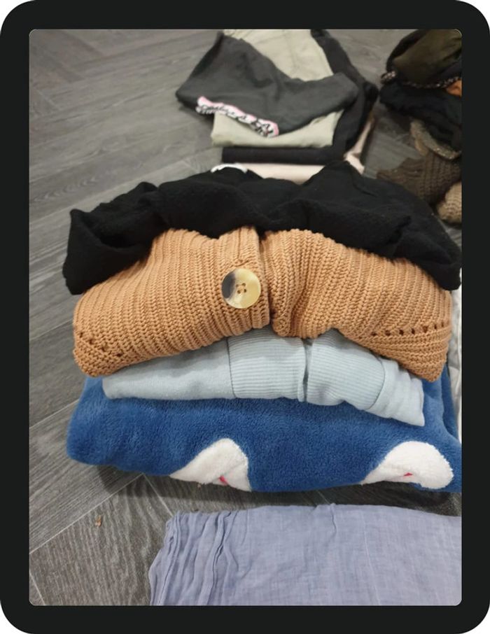 Lot de 57 vêtements - photo numéro 2