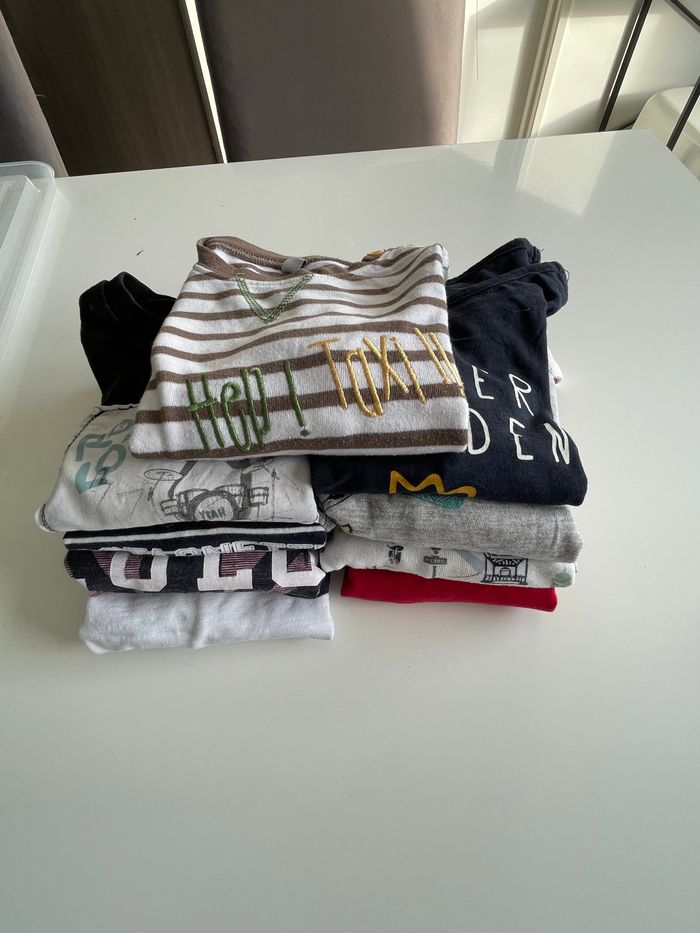 Lot de divers articles 12/24 et 36 mois - photo numéro 1
