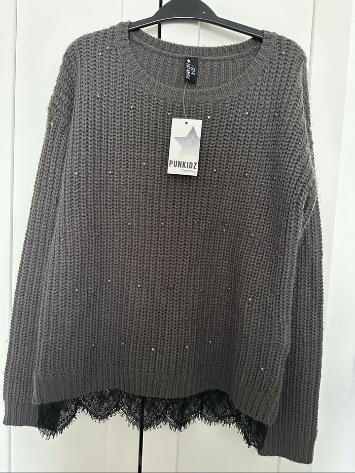 Pull manches longues gris foncé taille 12 ans neuf avec étiquette