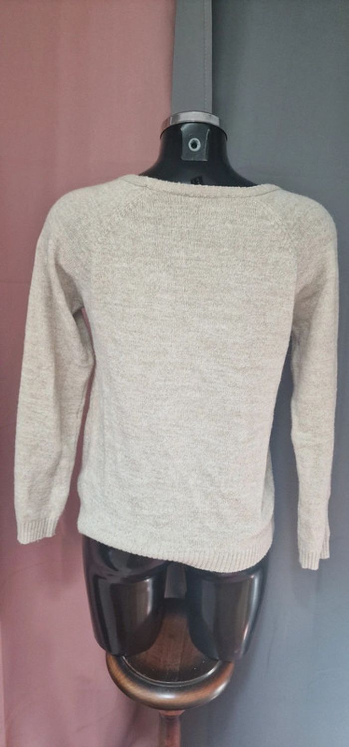 Pull beige avec inscription - photo numéro 2