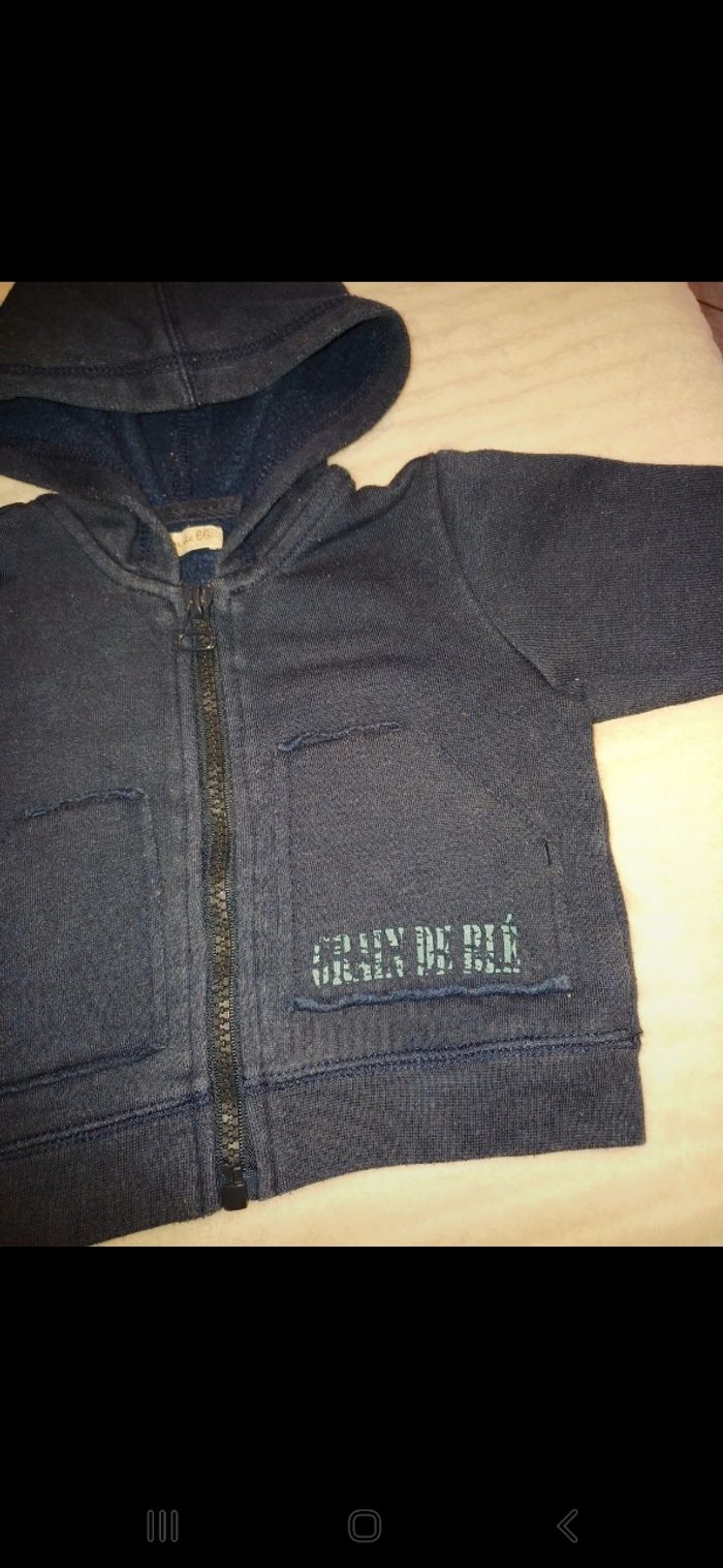 Sweat bébé taille 3 mois - photo numéro 2