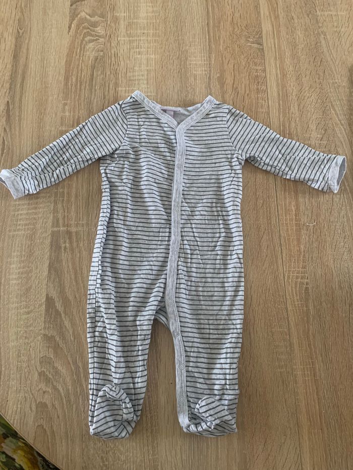 Lot Pyjama léger 6 mois - photo numéro 5