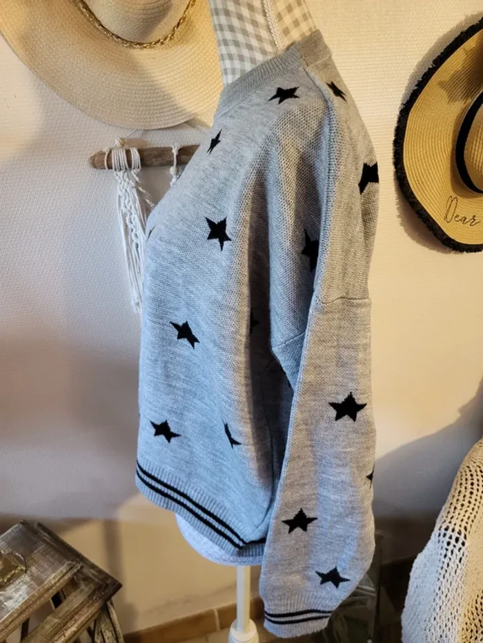 Pull étoiles overzise - photo numéro 3