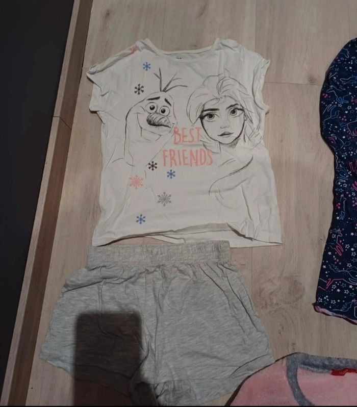 Lot de pyjamas 5/6ans - photo numéro 7
