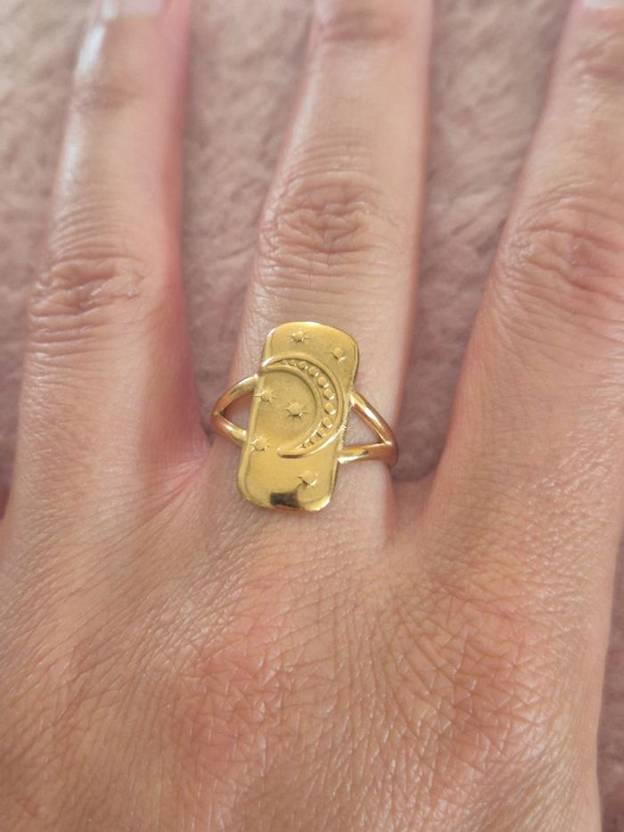 Jolie bague motif etoile et lune en acier