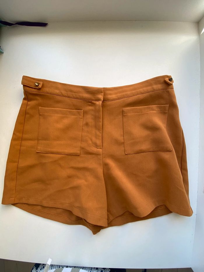 Short 42 - photo numéro 2