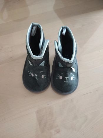 Chausson chat montante taille 3/6 mois