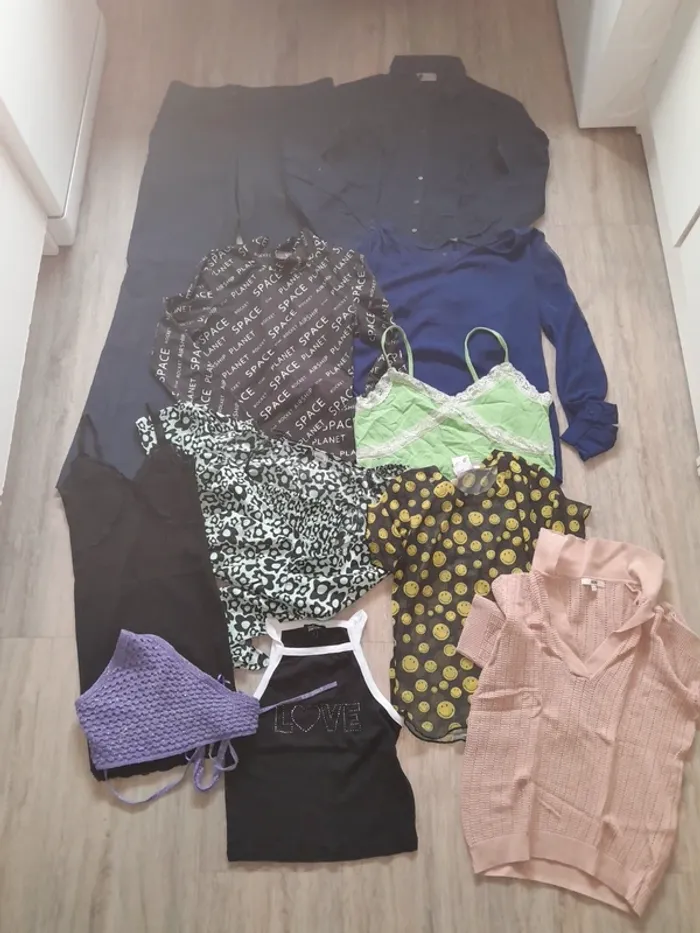 Gros lot vêtements jeune femme - photo numéro 4