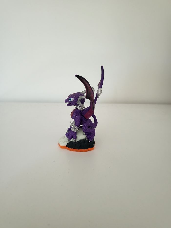 Figurine skylanders   Cynder - photo numéro 2