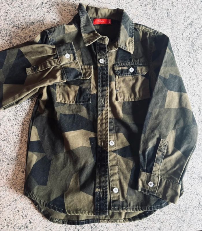 Chemise militaire