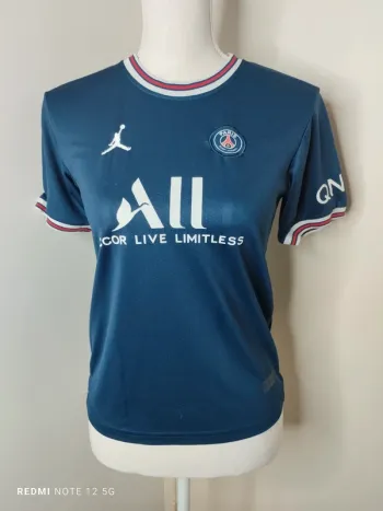 Maillot de football PSG taille 10 ans