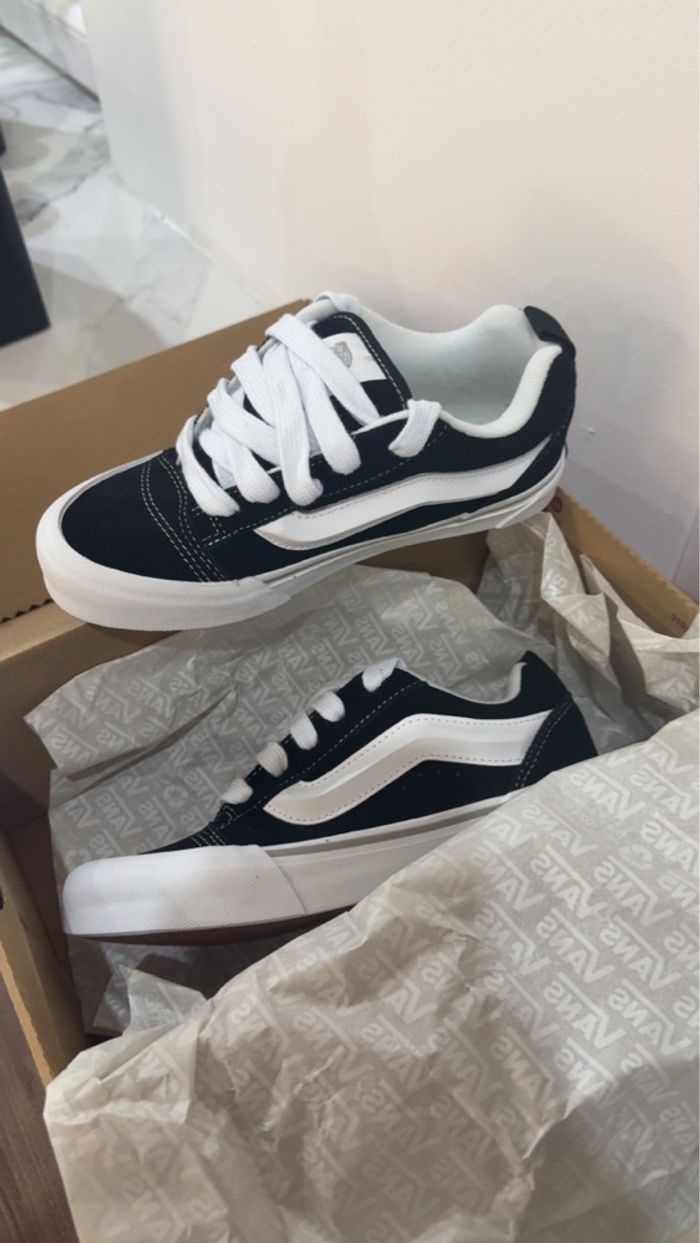 Vans Knu Skool Cuir Noir & Blanche - Taille 36.5 - - photo numéro 2